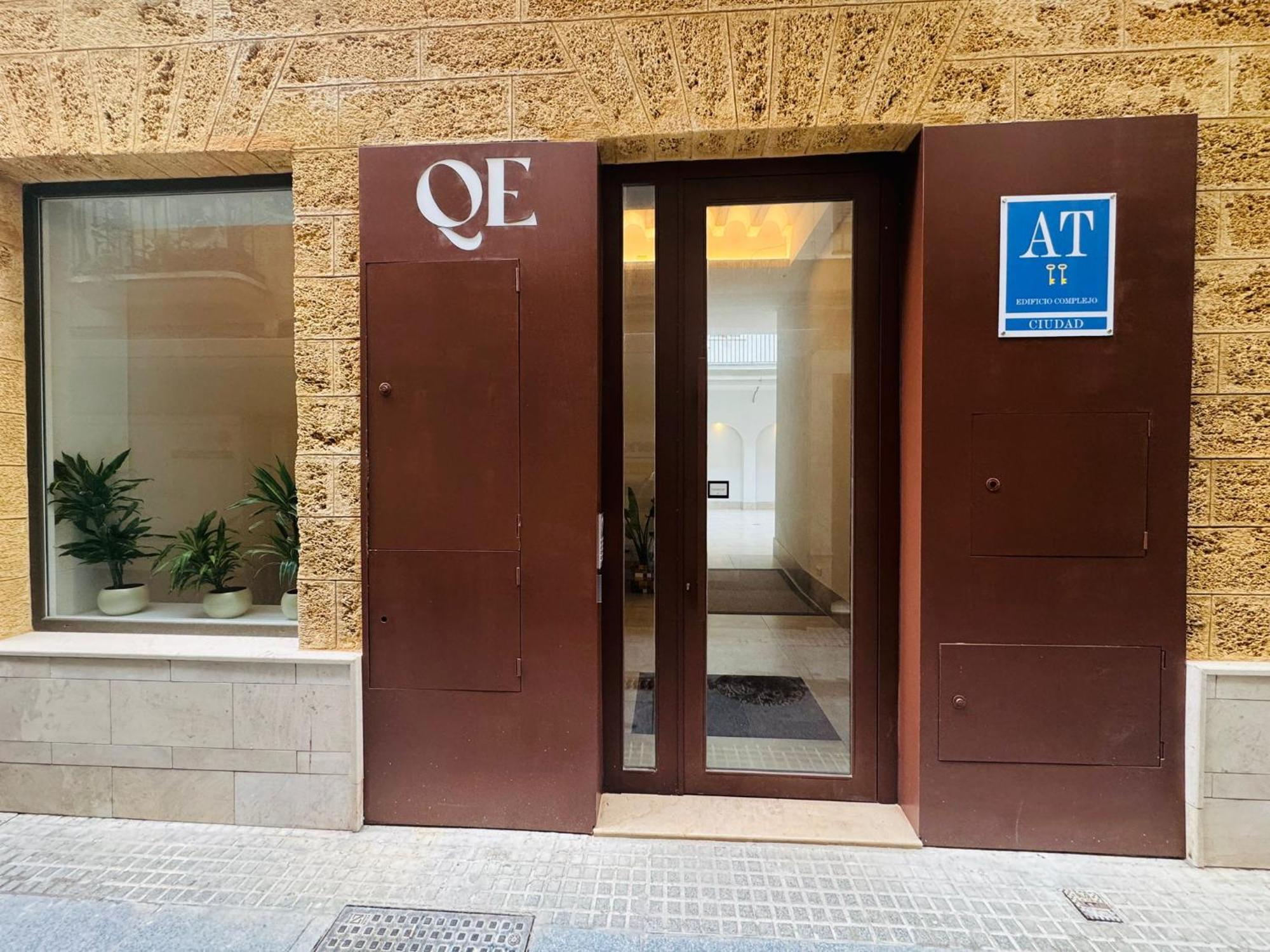 Qe Apartments Cadiz Exterior photo